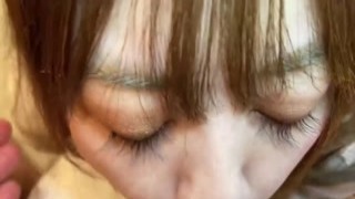 A 25 flowers office worker with an erotic face gets fucked and licked by a young man!
