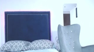caroline_james (2021-08-01 01.00.32)