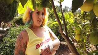 Galda Lou - FRUITY FOREPLAY - Galda Lou naked lemon grove seduction (nothingbutcurves)