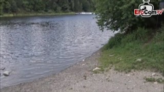 Fremde deutsche Teen &ouml;ffentlich am See Outdoor gefickt