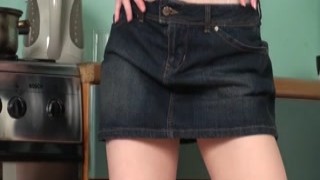 WeAreHairy - Jasmine - Kitchen